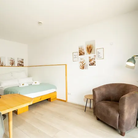 Sali Homes Apartmenthaus Schlossgasse 네카줄름