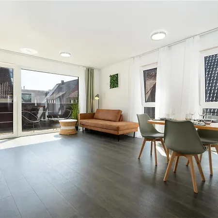 Sali Homes Apartmenthaus Schlossgasse * 네카줄름
