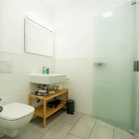아파트 Sali Homes Apartmenthaus Schlossgasse 네카줄름